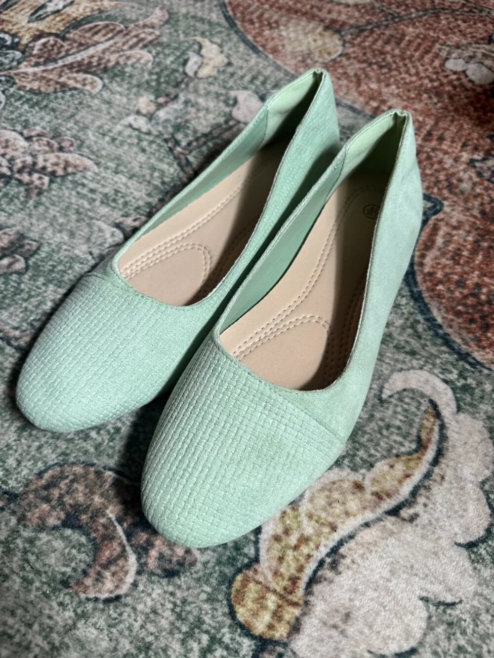 Minimalist Mint Green Textured Ballet Flats | Size 9.5